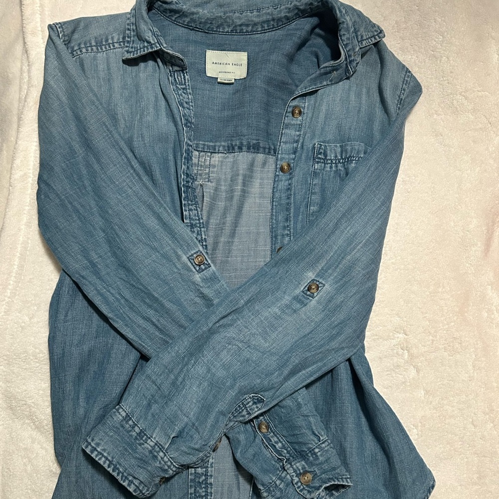 American Eagle Outfitters Blue Button Down Shirt